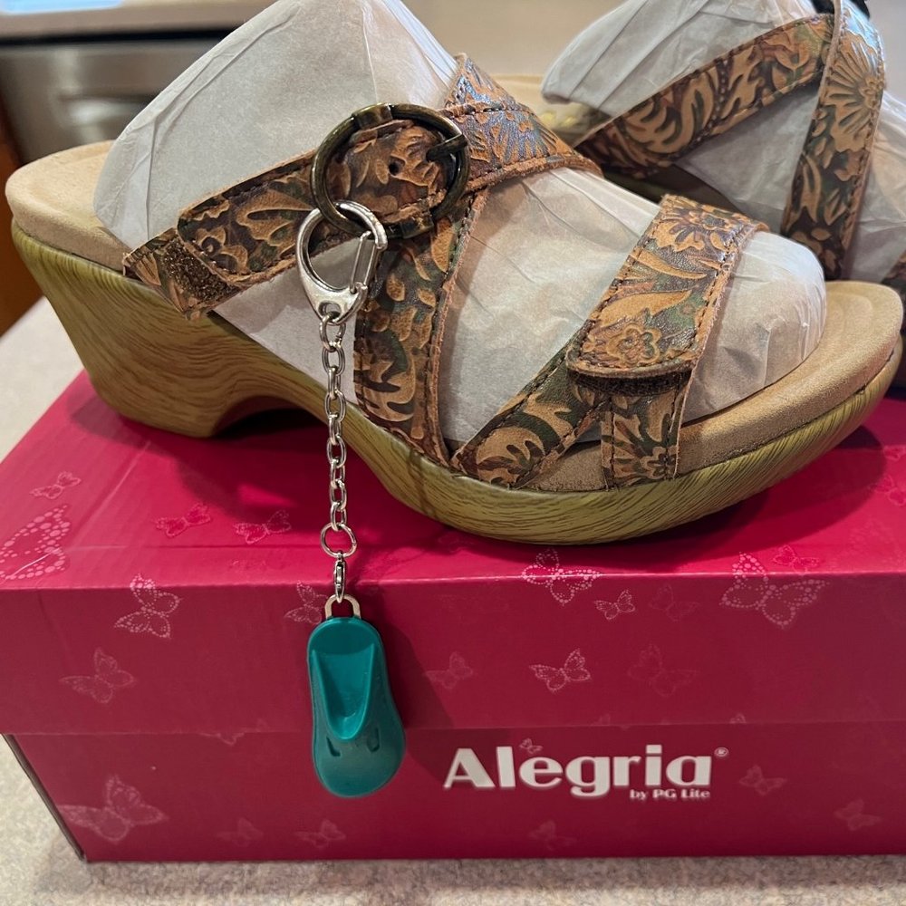 Alegria Roux Country Road Sandal Size 5.5
